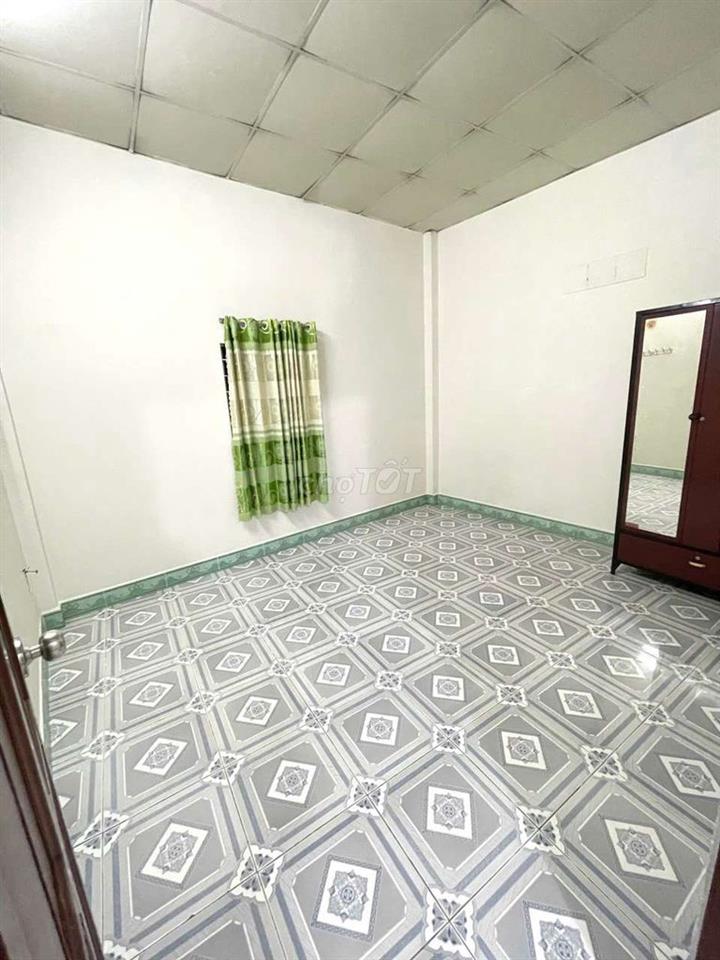 CHO THUÊ NHÀ 1 TRỆT 1 LẦU, DT 4,5×16 CÓ 3PN,2WC. ĐƯỜNG TRƯỚC NHÀ 12M