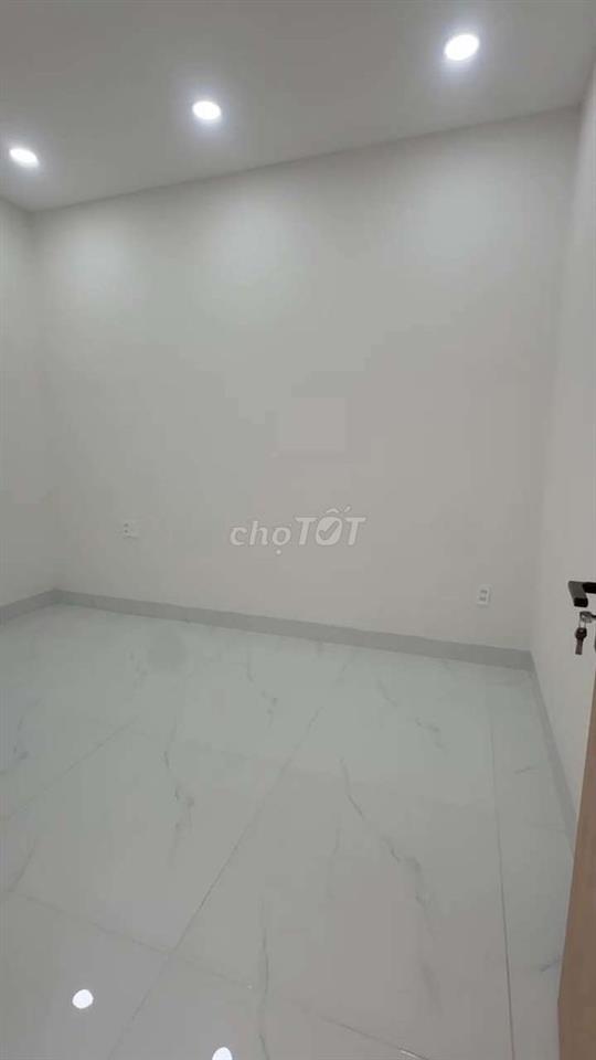 CHO THUÊ NHÀ MỚI 100% DT 4×22 CÓ 2PN. HẺ XE HƠI, KHU VỰC AN NINH