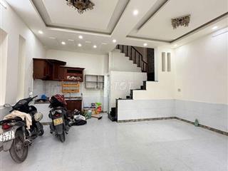 CHO THUÊ NHÀ NGAY CHỢ ĐÔNG QUANG. 1 TRỆT 2 LẦU, DT 7×8 CÓ 4PN, 3WC