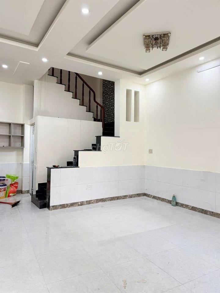 CHO THUÊ NHÀ NGAY CHỢ ĐÔNG QUANG. 1 TRỆT 2 LẦU, DT 7×8 CÓ 4PN, 3WC