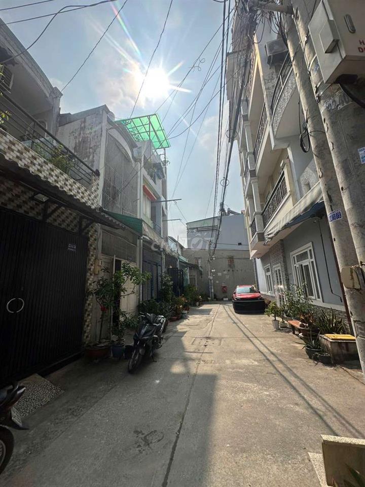 CHO THUÊ NHÀ HẺM XE HƠI ĐƯỜNG PHAN VĂN HỚN. 1 TRỆT 1 LẦU, DT 4×15, 2PN