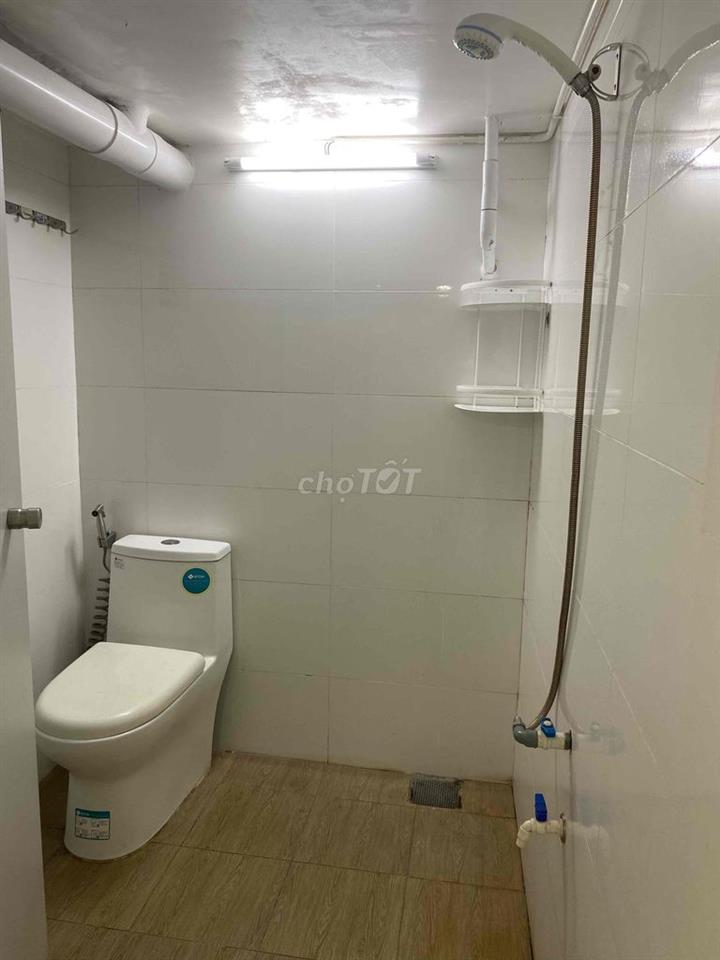Cho thuê căn hộ Mini , 3 phòng ngủ , gần Công Viên Phần Quang Trung