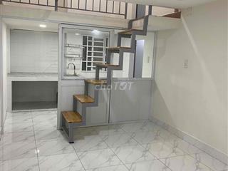 Cho thuê căn hộ Mini , 3 phòng ngủ , gần Công Viên Phần Quang Trung