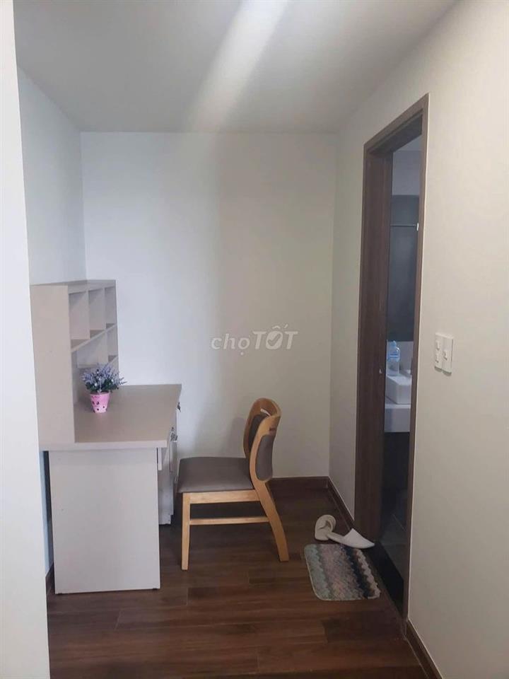 Cho thuê C/c Moscow Tower cạnh KCN Tân Bình 2PN Full nt giá 9Tr/th.