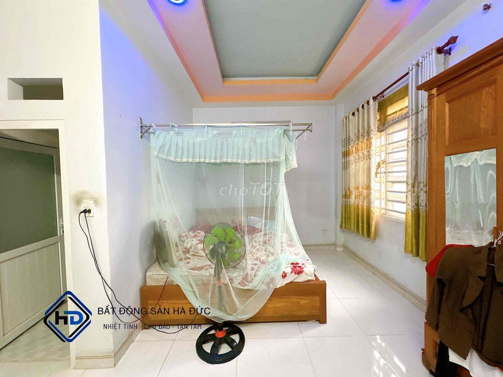 Nhà 2 lầu 5x20 hẻm 6m thông gần siêu thị ĐIỆN MÁY CHỢ LỚN
