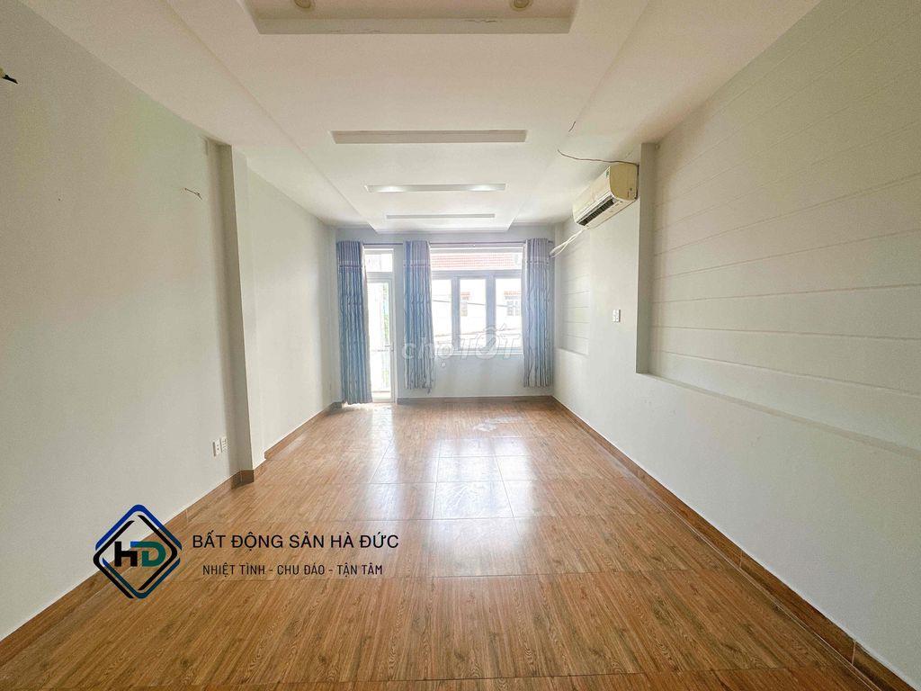 Nhà 3 lầu 4x25 mặt tiền nhánh có sẵn MÁY LẠNH gần UBND Quận 12