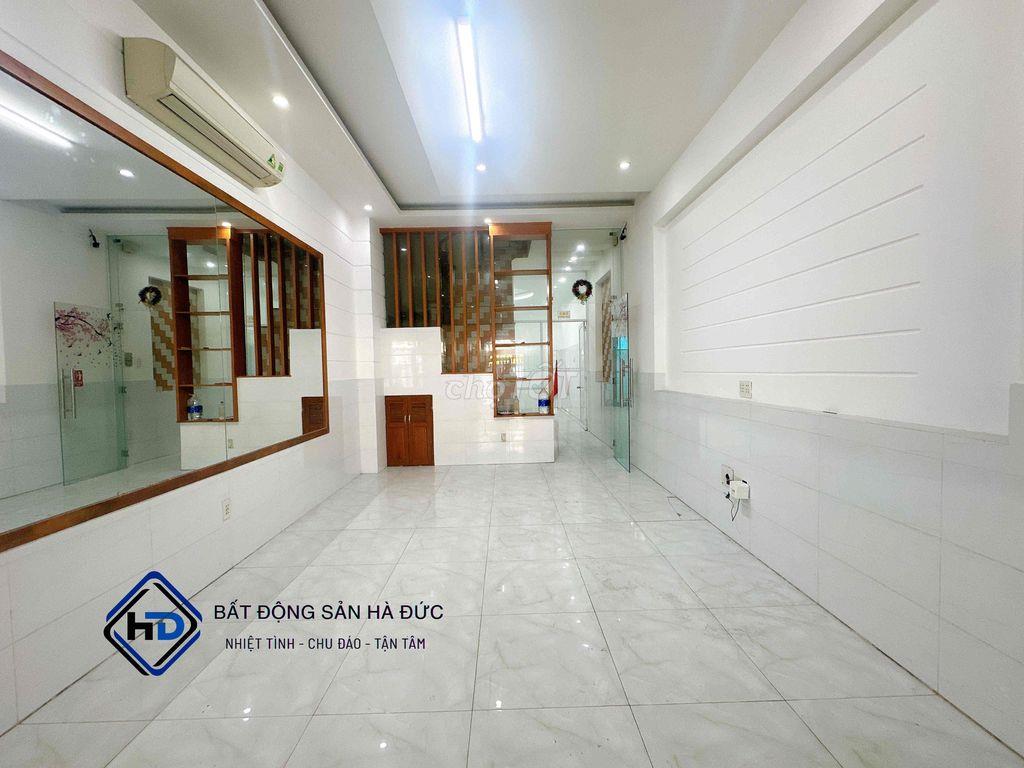 Nhà 3 lầu 4x25 mặt tiền nhánh có sẵn MÁY LẠNH gần UBND Quận 12