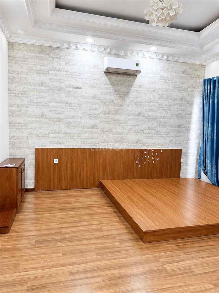 Biệt thự 7x20 có nội thất đường Tô Ngọc Vân giáp Gò Vấp