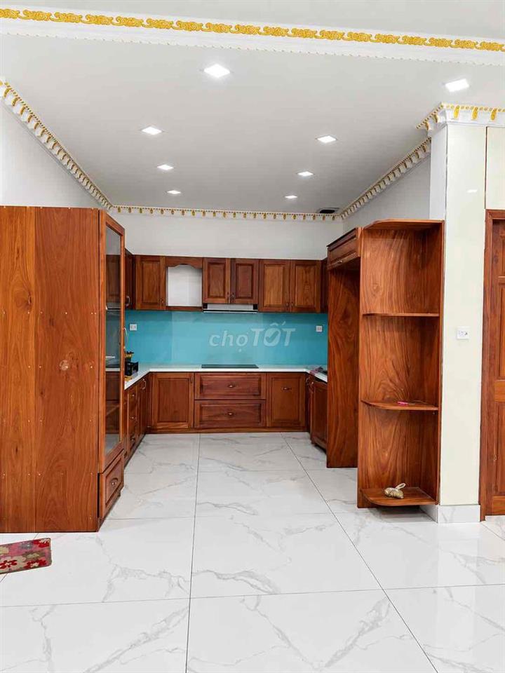 Biệt thự 7x20 có nội thất đường Tô Ngọc Vân giáp Gò Vấp