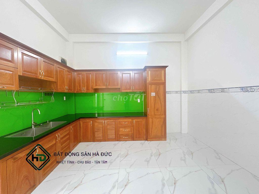 Nhà 2 lầu 4.5x30 mặt tiền nhánh gần trường Nguyễn Trung Trực