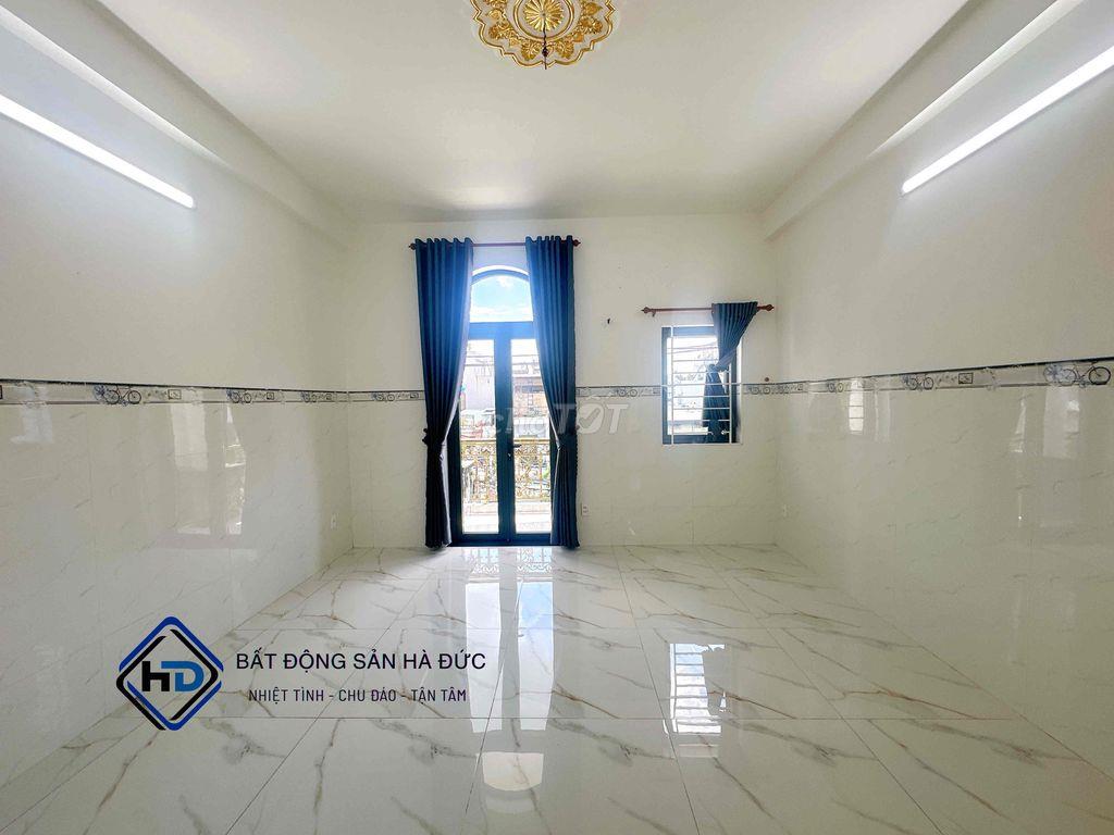 Nhà 2 lầu 4.5x30 mặt tiền nhánh gần trường Nguyễn Trung Trực