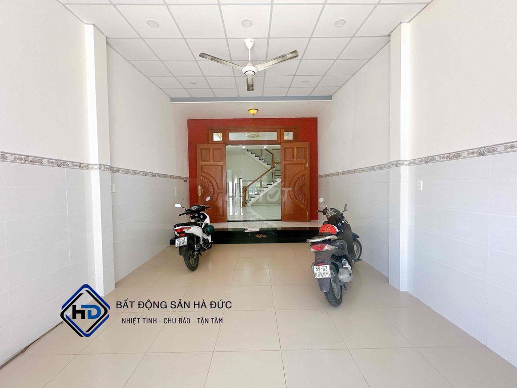 Nhà 2 lầu 4.5x30 mặt tiền nhánh gần trường Nguyễn Trung Trực