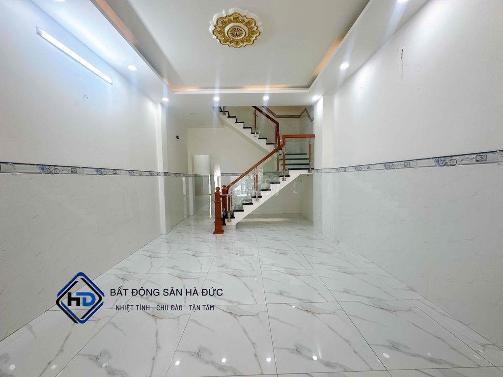 Nhà 2 lầu 4.5x30 mặt tiền nhánh gần trường Nguyễn Trung Trực