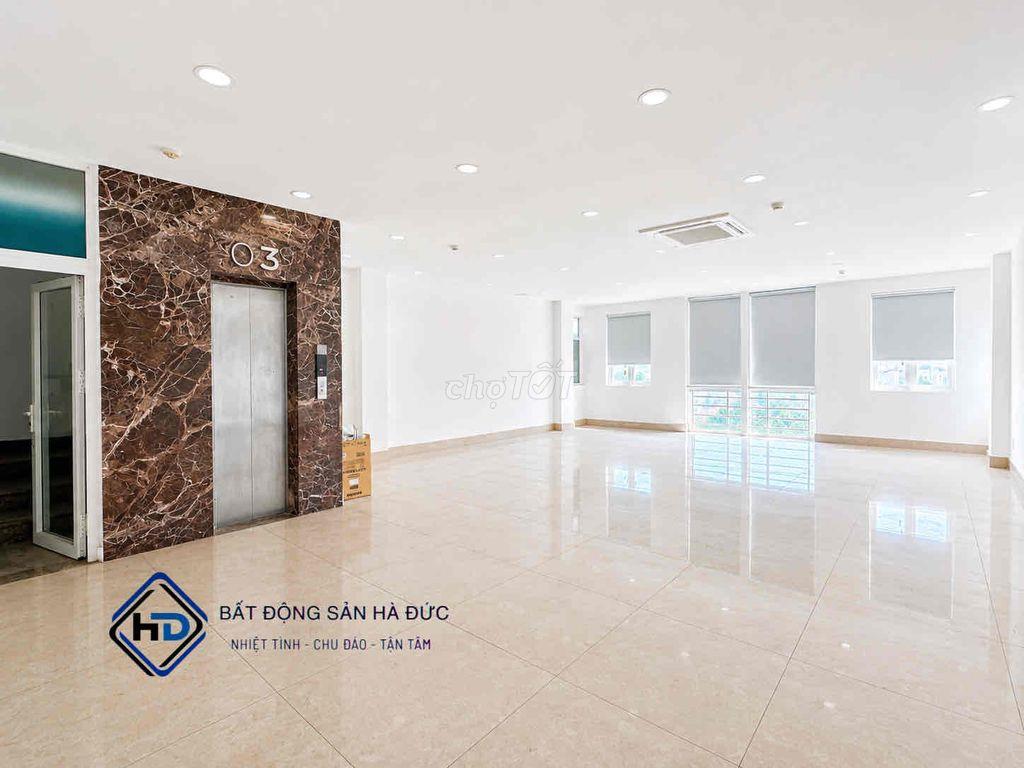Toà nhà 8x20 có hầm để xe, THANG MÁY gần trung tâm Quận