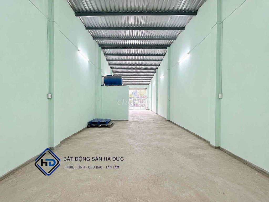 Xưởng 5x25 suốt đường nhựa lớn gần UBND Quận 12