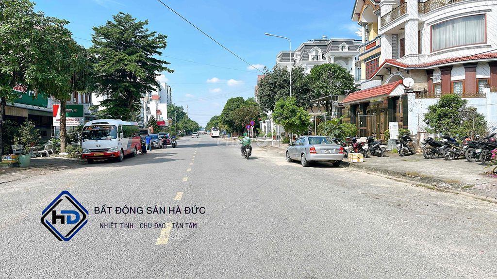 Đất biệt thự 10x20 view sông góc 2 mặt tiền thoáng mát