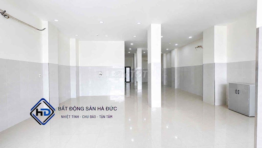 Mặt bằng 200m mặt tiền đường lớn gần bệnh viện Quận 12