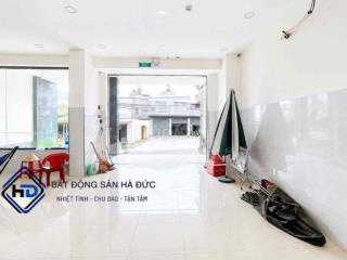Mặt bằng 200m mặt tiền đường lớn gần bệnh viện Quận 12