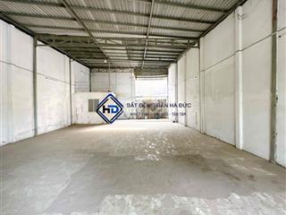 Xưởng 10x20 mặt tiền đường Lê Thị Riêng