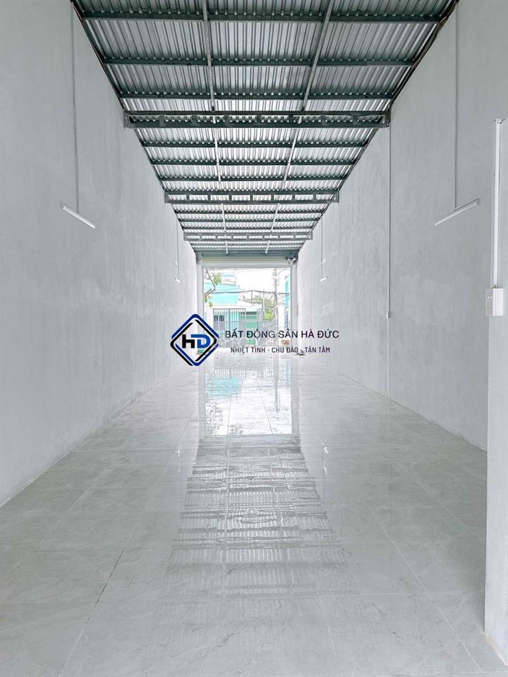 Xưởng 5x36 mới 100% cách Lê Thị Riêng 100m