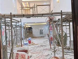 Nhà gác lửng 5x30 mới 100% mặt tiền chợ đông đúc