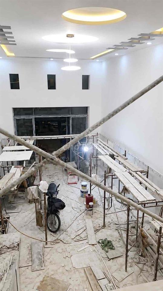 Nhà gác lửng 5x30 mới 100% mặt tiền chợ đông đúc