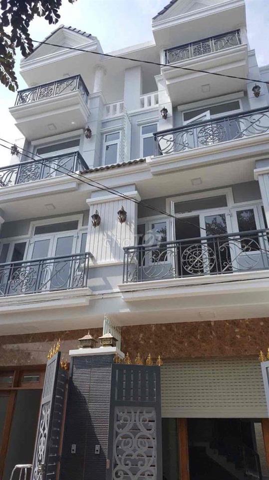 Nhà 4x18 trệt 3 lầu có gara xe hơi cách Lê Thị Riêng 50m