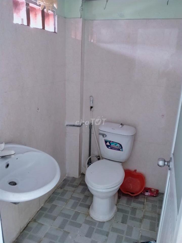Phòng trọ có gác chợ Hiệp Thành, giờ giấc tự do