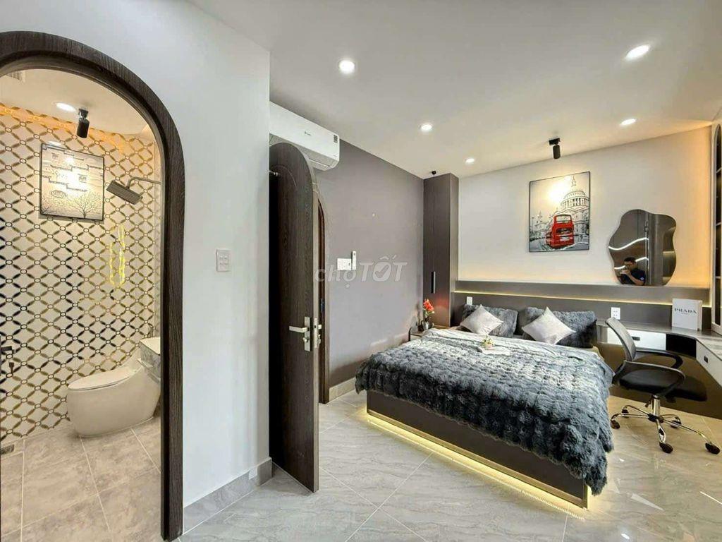 Siêu Phẩm Luxury Ngang 5M Có Thang Máy Dương Thị Mười