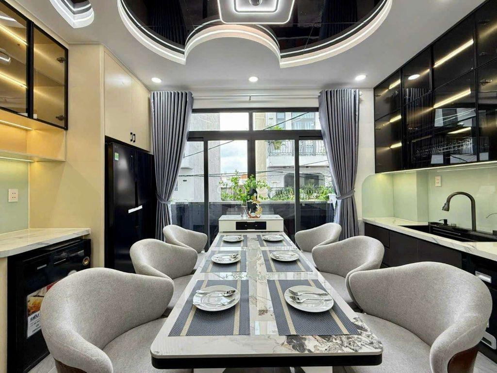 Siêu Phẩm Luxury Ngang 5M Có Thang Máy Dương Thị Mười