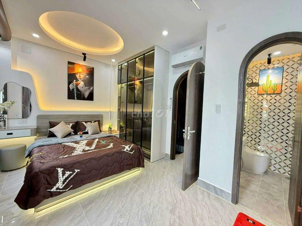 Siêu Phẩm Luxury Ngang 5M Có Thang Máy Dương Thị Mười