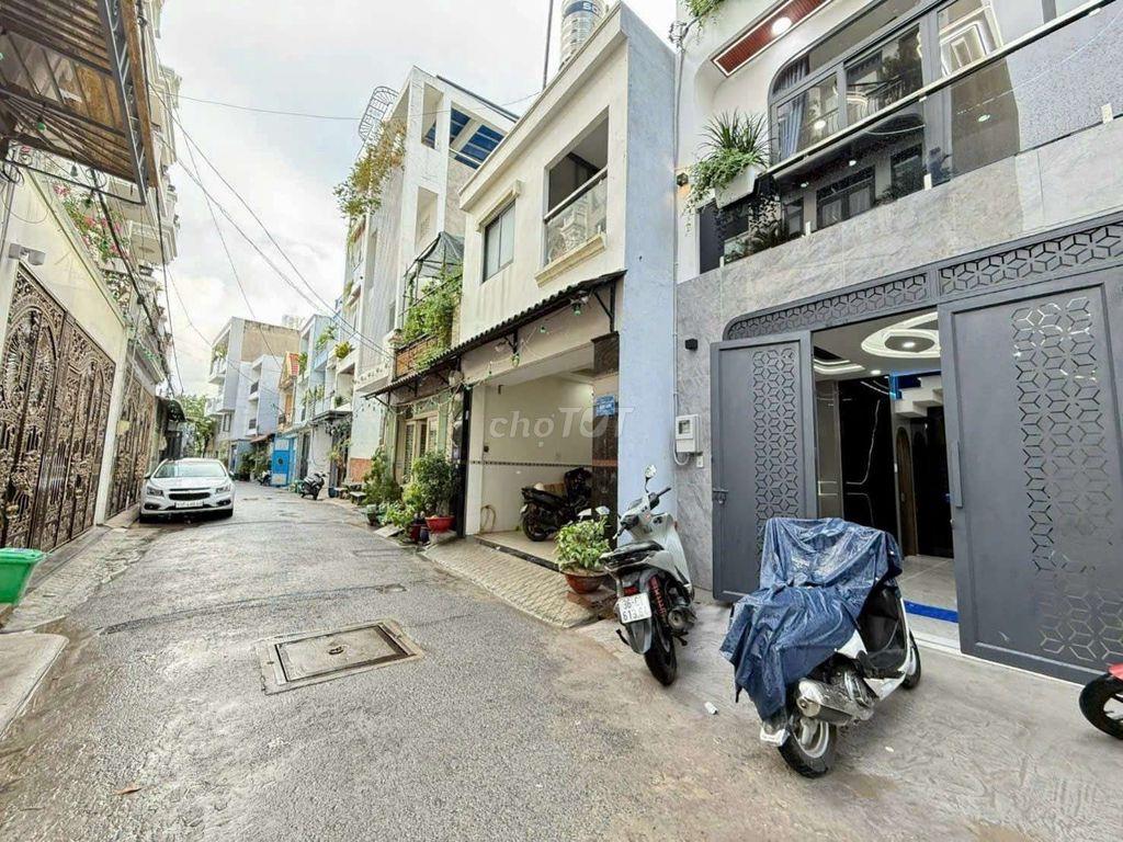 Siêu Phẩm Luxury Ngang 5M Có Thang Máy Dương Thị Mười