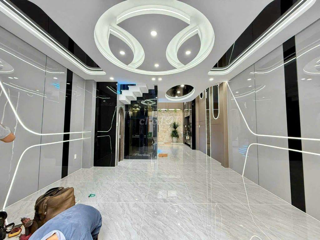 Siêu Phẩm Luxury Ngang 5M Có Thang Máy Dương Thị Mười