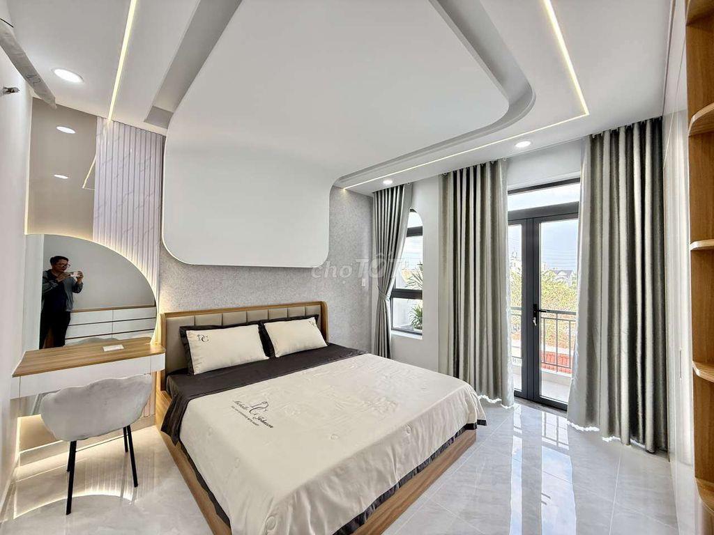 Siêu phẩm 5 Tầng Có Thang Máy 1/ Hẻm 8m Tân Chánh Hiệp 18