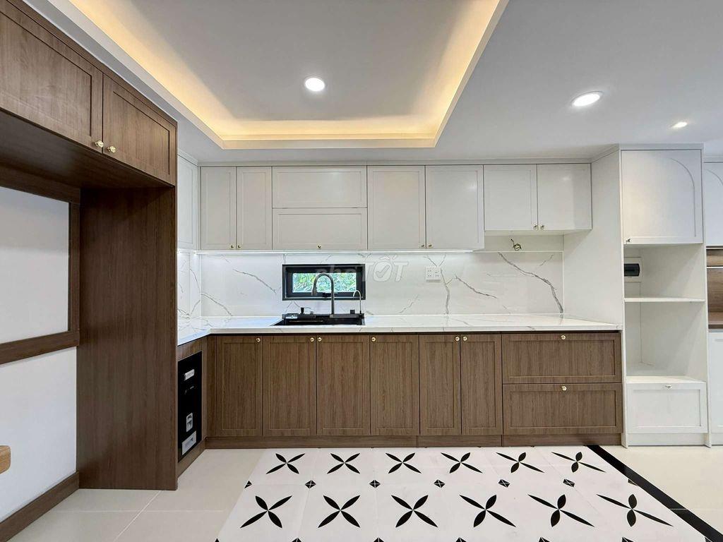 Cặp Siêu phẩm 4 Tầng Mặt Tiền Đường Thạnh Lộc 16. Ngay Ngã Tư Ga