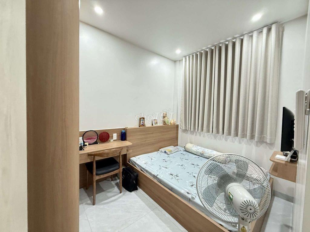 Nhà Phố tâm huyết 4,2m x 17m. 3 Tầng Hẻm nhựa 8m Thông Trung Mỹ Tây 2A