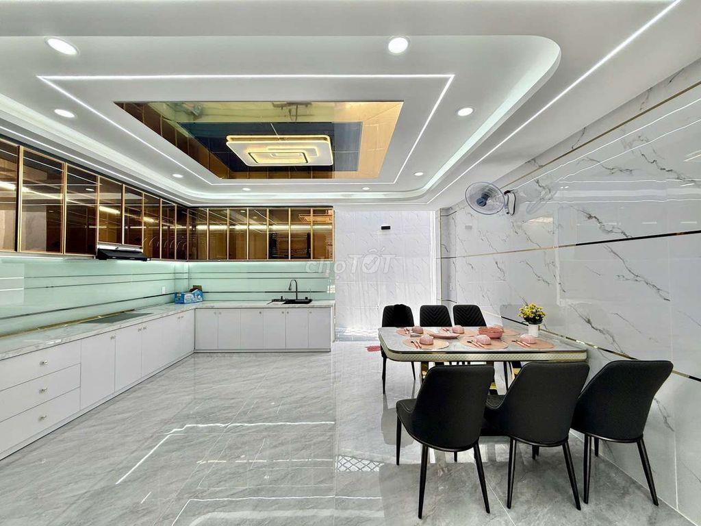 Siêu Phẩm Ngang 5,5m Xây 5 tầng Có thang máy.Khu VIP Đường TCH 10