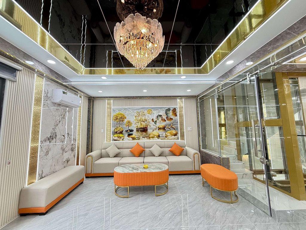 Siêu Phẩm Ngang 5,5m 4 Tầng Thang Máy Hẻm 14m thông Khu VIP TCH 10