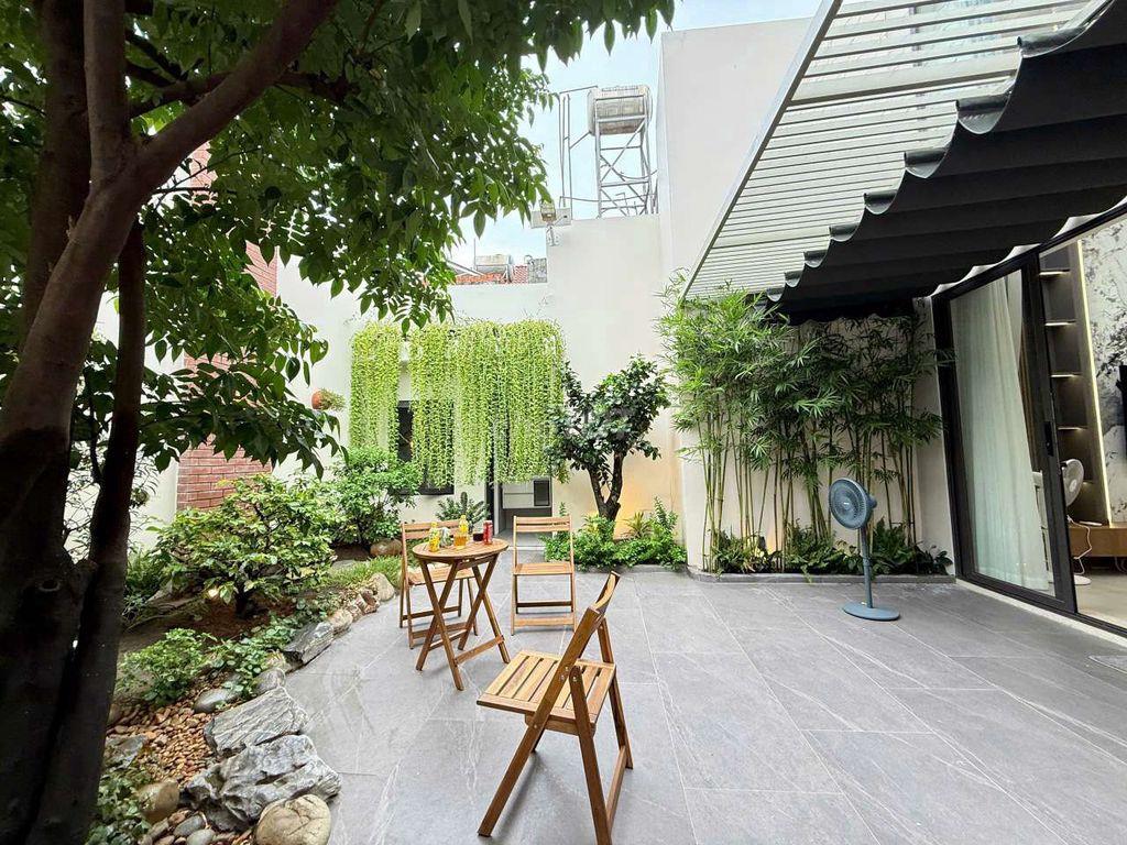 Nhà tâm huyết thang máy sân vườn rộng 50m2 Mặt Tiền Trần Thị Cờ