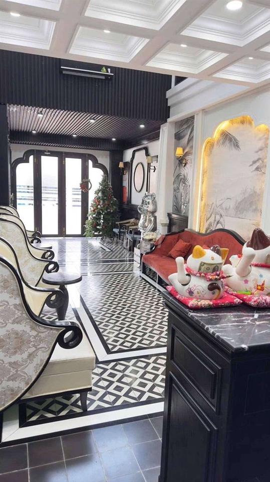Siêu Phẩm 4m x 22m. Xây 5 Tầng Có Thang Máy Mặt Tiền Nguyễn Thị Xinh