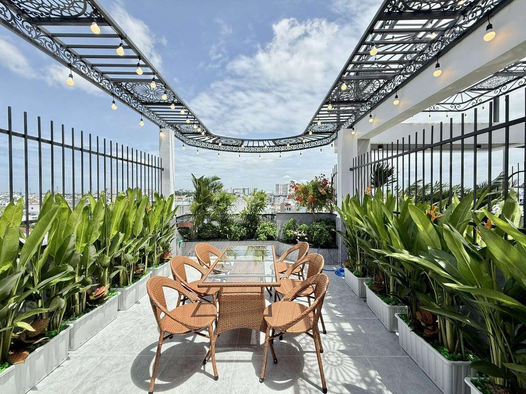 Siêu Phẩm 4,2m x 26m. 7 Tầng Thang Máy Mặt Tiền Nhánh Nguyễn Văn Quá