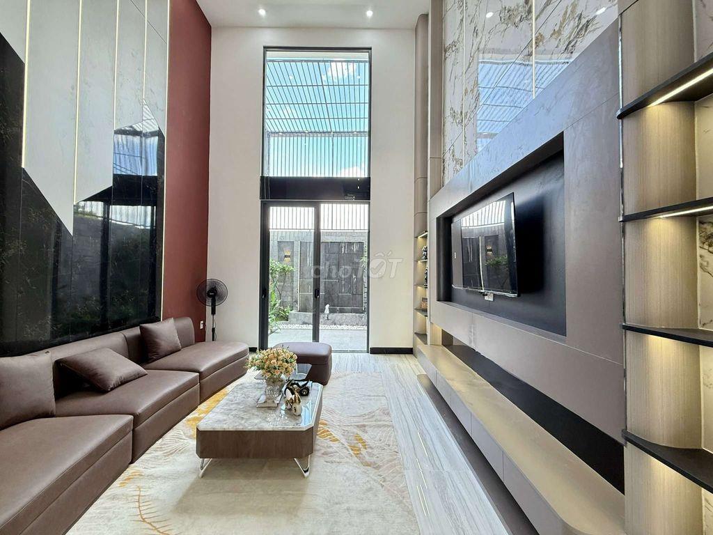 Siêu Phẩm luxury 5 Tầng Thang Máy PN Master. Ngay Ngã Tư Ga