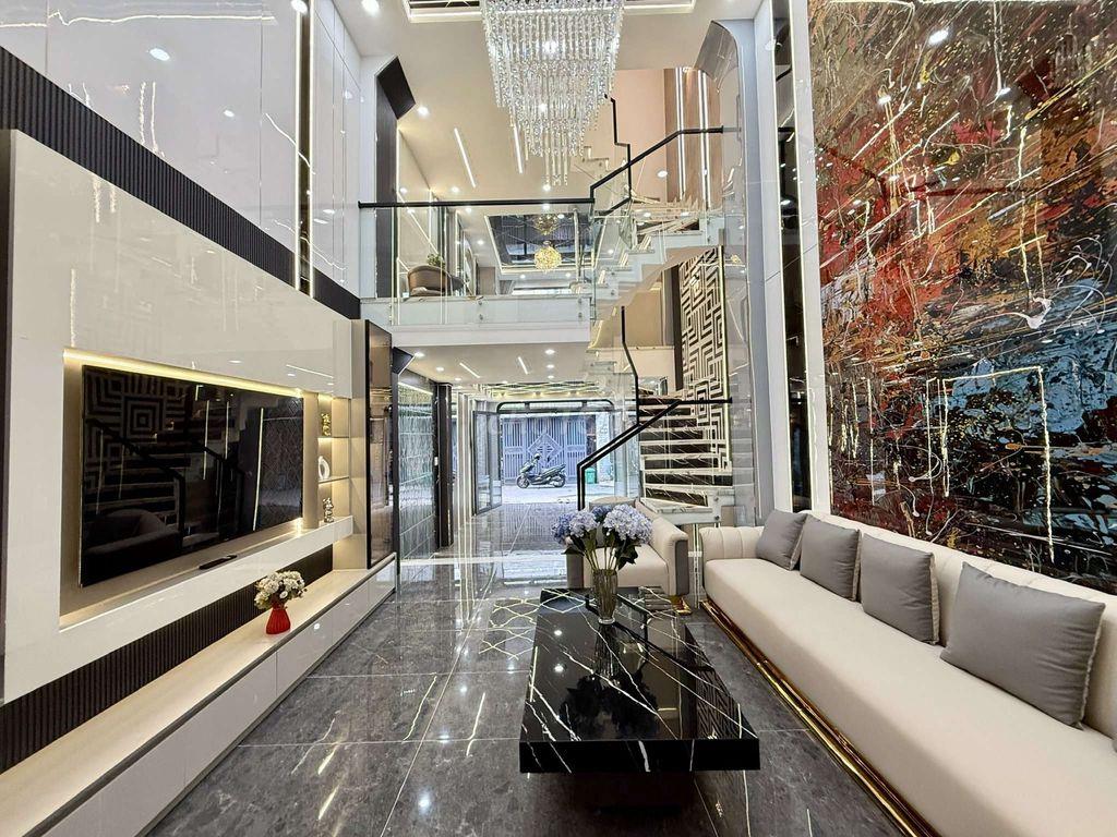 Siêu Phẩm Luxury 5 Tầng Có 2PN Master 1/ Hẻm nhựa 6m  Nguyễn Thị Kiểu