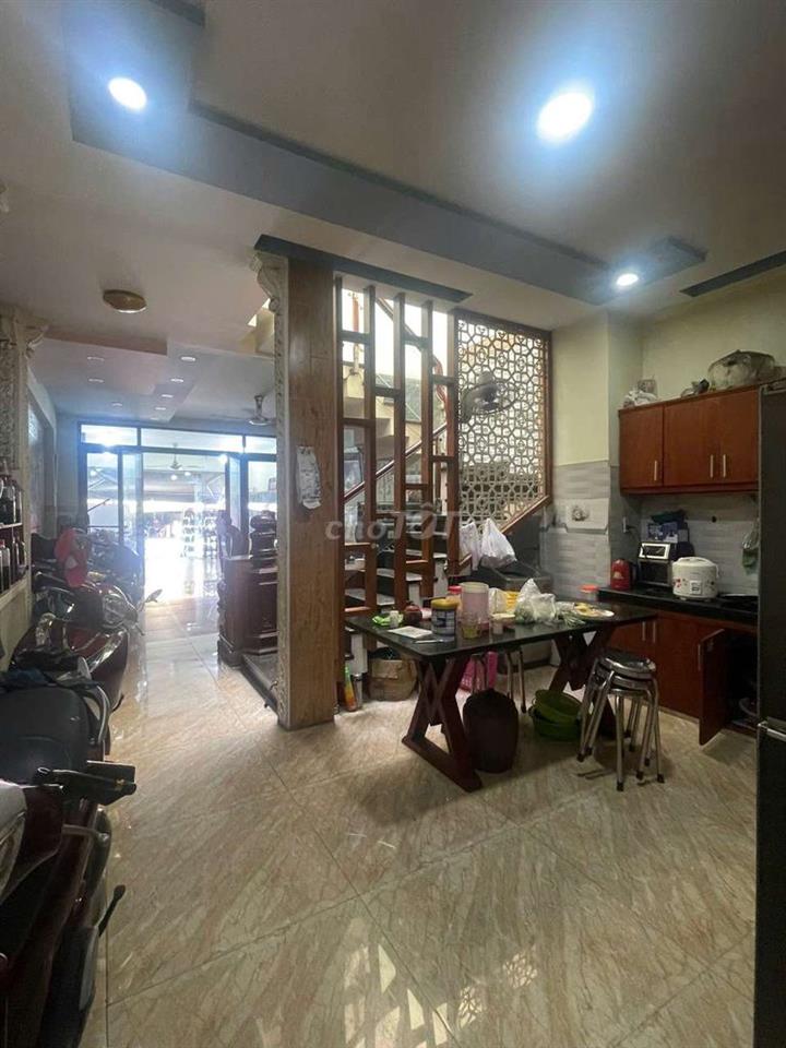 Nhà SHR 5m x 28m. 130m2 Đúc 1 Lầu Mặt Tiền Nguyễn Thị Đặng. Ngay Chợ