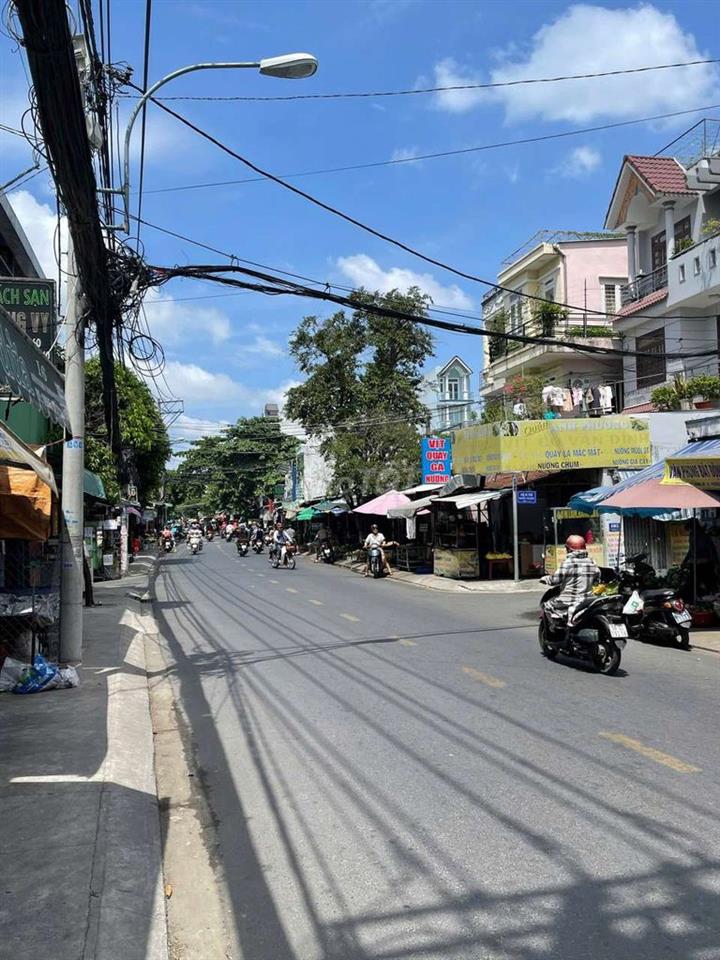 Nhà SHR 5m x 28m. 130m2 Đúc 1 Lầu Mặt Tiền Nguyễn Thị Đặng. Ngay Chợ