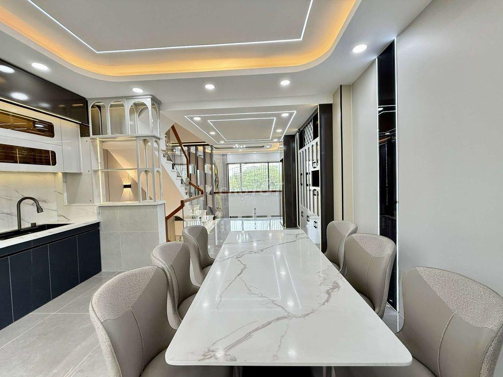 Siêu Phẩm 4 Tầng Hẻm 12m Thông Khu VIP Thạnh Xuân 25. Ngay UBND Phường