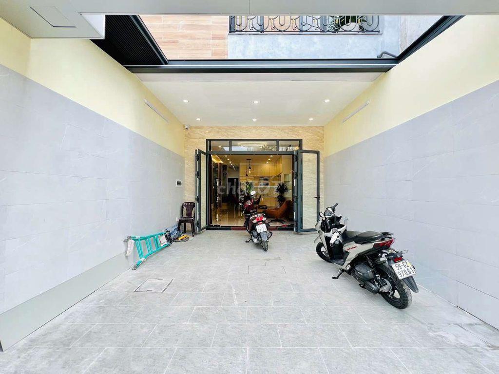 Siêu phẩm tâm huyết 5m x 25m. 4 tầng Thang Máy Full NT Mặt tiền HT 18