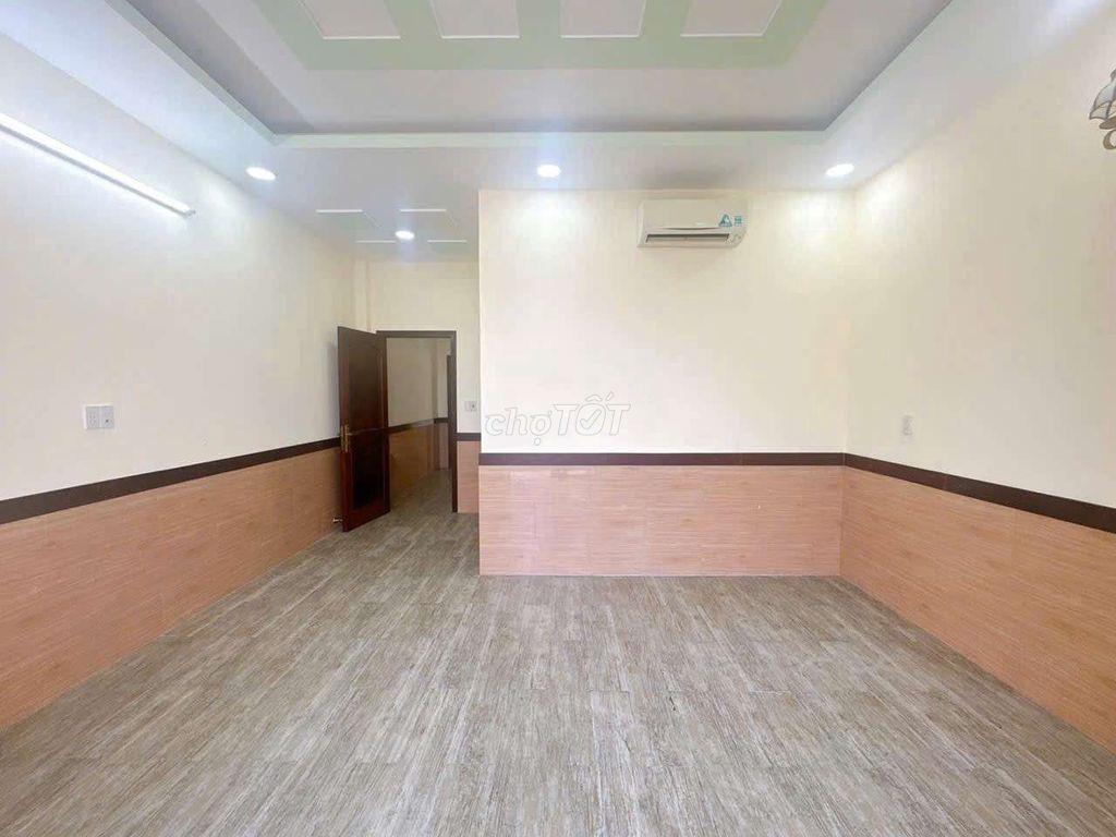 Nhà phố 3 tầng 5m x 27m. Mặt tiền Đường Trần Thị Cờ Gần Ngay Chợ
