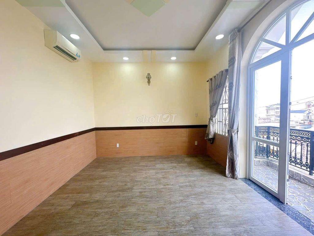 Nhà phố 3 tầng 5m x 27m. Mặt tiền Đường Trần Thị Cờ Gần Ngay Chợ