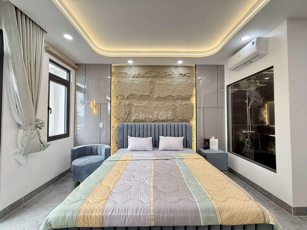 Siêu phẩm 4 tầng sân vườn Thang Máy Hẻm nhựa 12m Ngay Tô Ngọc Vân 